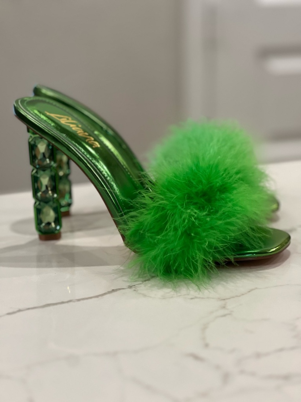 Green Feather Trim Slide Heels - Luxury Metallic Finish ❤️👌🏾 - Picture 3 of 6